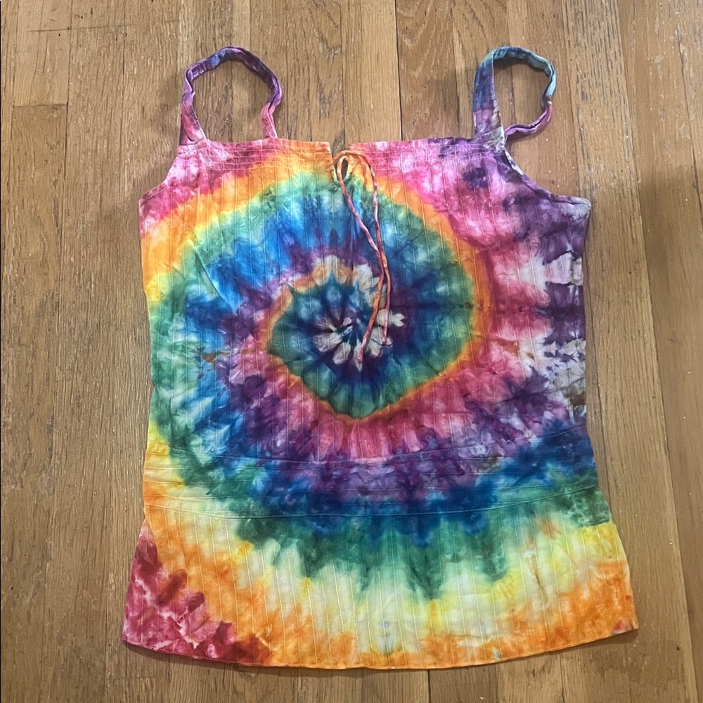 NWOTs Tie-Dye Rainbow Women's Tank Top - Size M